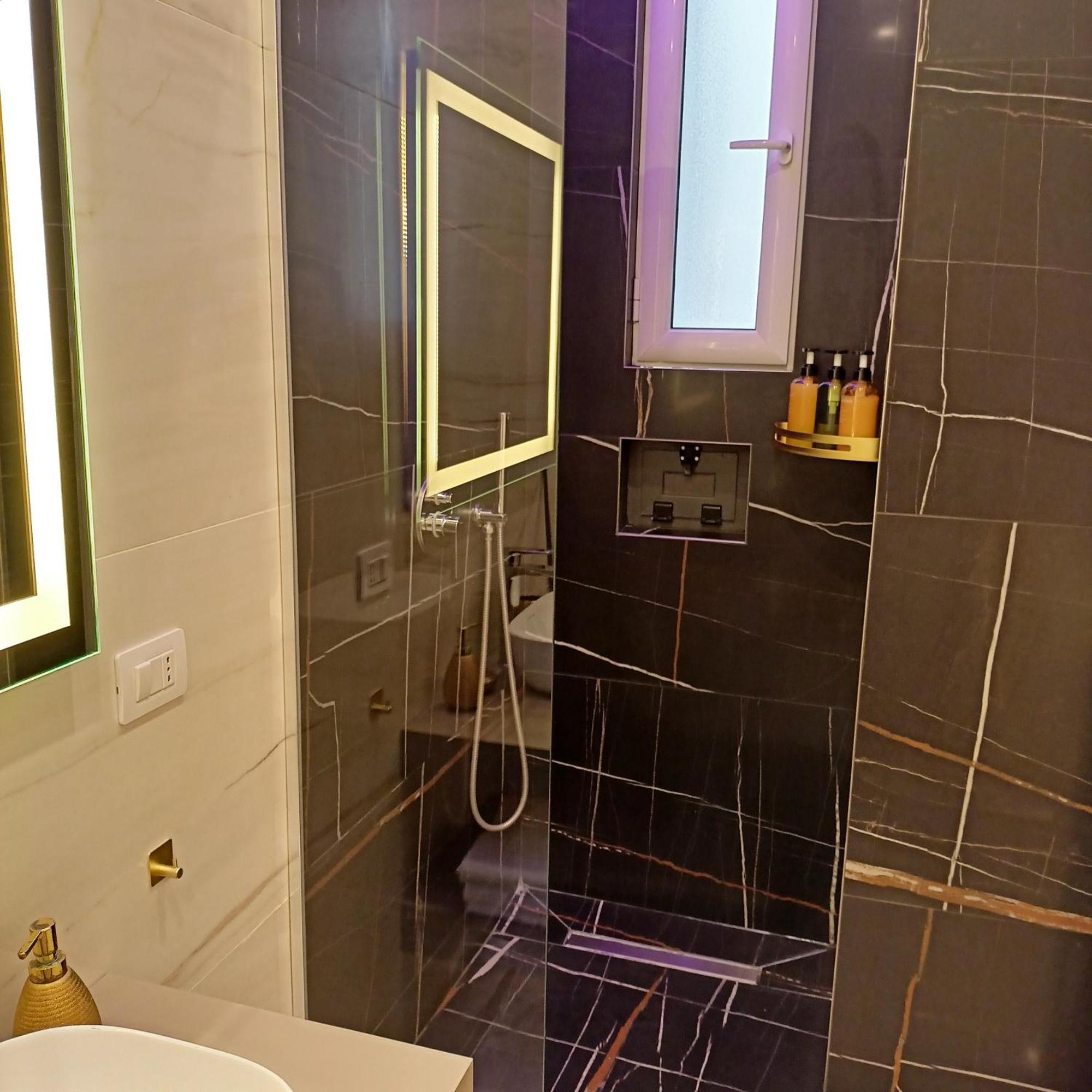 Hotel La Lepre Bovio Napoli Esterno foto