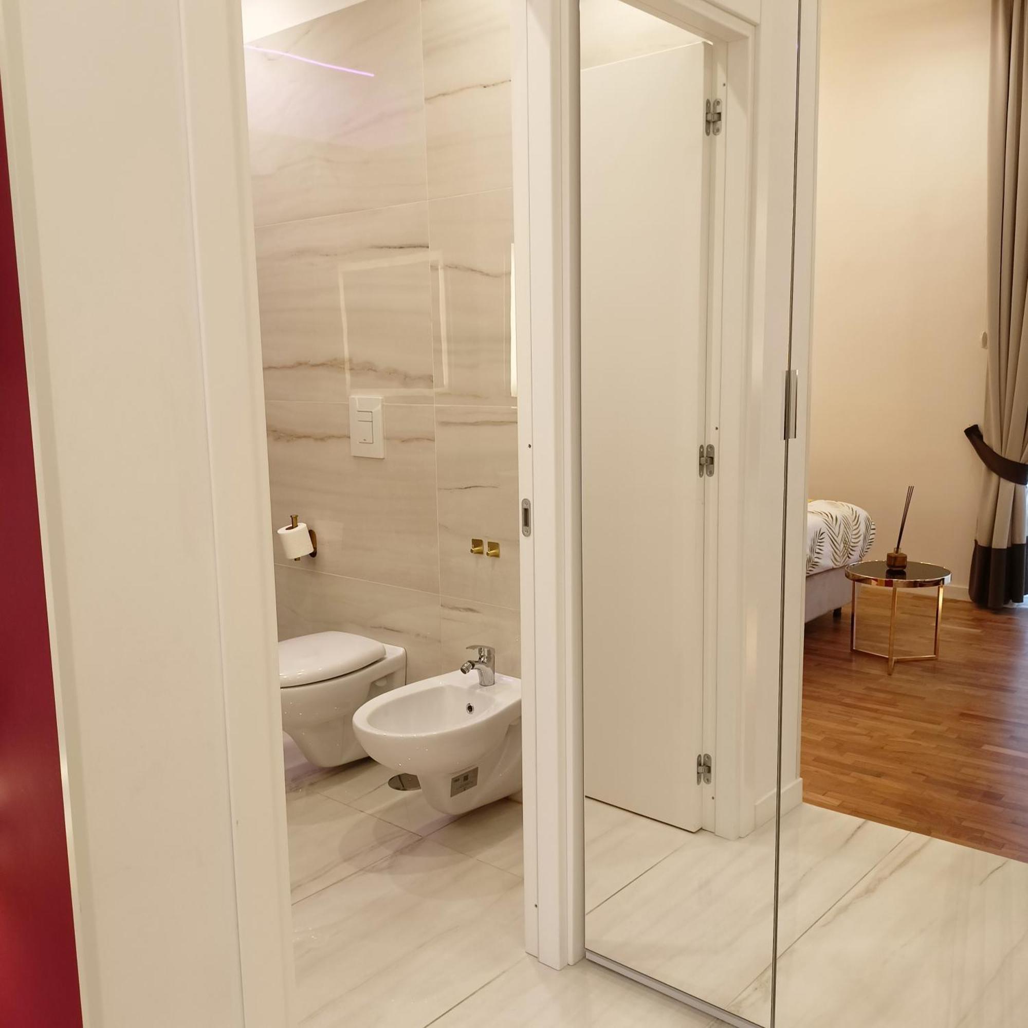 Hotel La Lepre Bovio Napoli Esterno foto