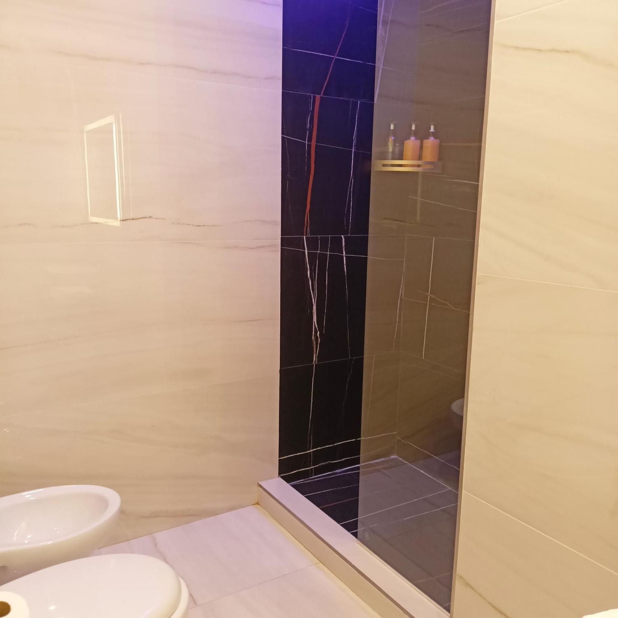 Hotel La Lepre Bovio Napoli Esterno foto