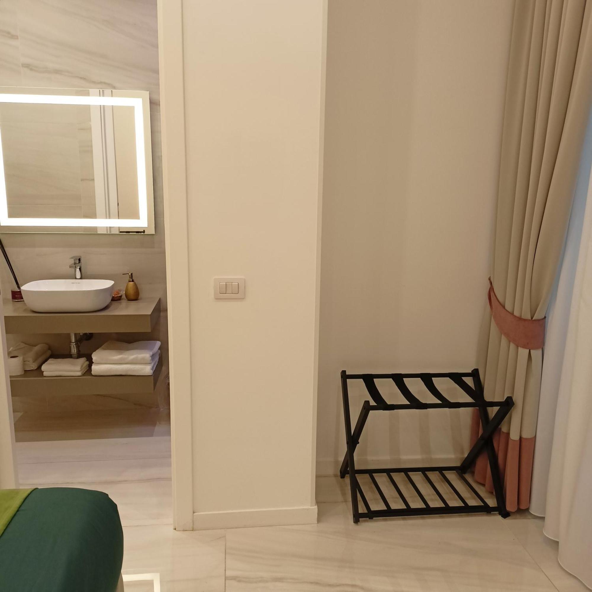 Hotel La Lepre Bovio Napoli Esterno foto